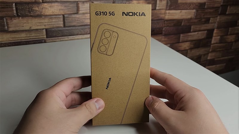 Hộp đựng của Nokia G310 5G được hoàn thiện từ bìa caton nhằm bảo vệ môi trường