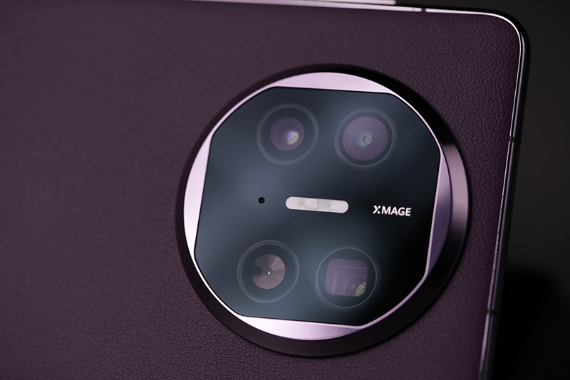 Huawei Mate X5 còn được đầu tư kĩ càng vào hệ thống camera Huawei Mate X5 còn được đầu tư kĩ càng vào hệ thống camera