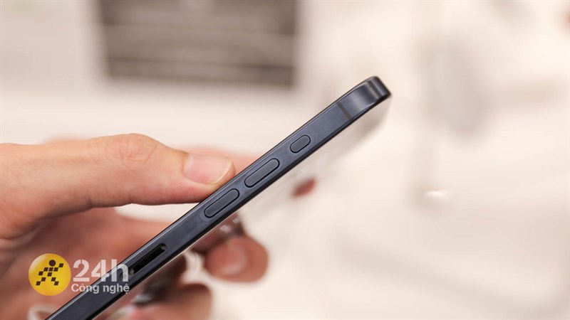 Nút Action trên iPhone 15 Pro không còn gói gọn trong việc tắt/mở chế độ im lặng mà còn tùy chỉnh được đến 9 chế độ khác nhau Nút Action trên iPhone 15 Pro không còn gói gọn trong việc tắt/mở chế độ im lặng mà còn tùy chỉnh được đến 9 chế độ khác nhau