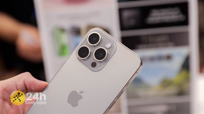 Chụp ảnh nét hơn cùng iPhone 15 Pro Max Chụp ảnh nét hơn cùng iPhone 15 Pro Max