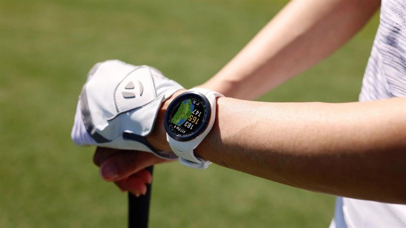 Đồng hồ Garmin có màn hình luôn bật, theo dõi sức khoẻ giảm 2 triệu Đồng hồ Garmin có màn hình luôn bật, theo dõi sức khoẻ giảm 2 triệu