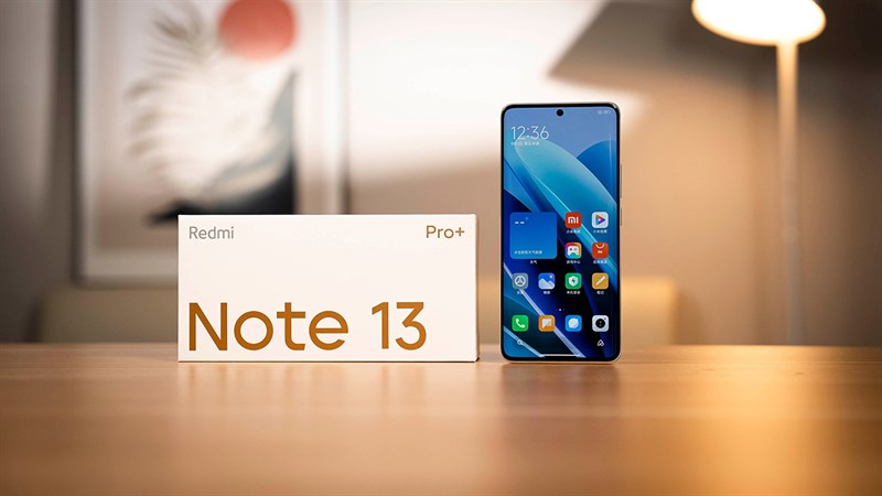 Hộp đựng Redmi Note 13 Pro+ vẫn được thiết kế theo phong cách quen thuộc Hộp đựng Redmi Note 13 Pro+ vẫn được thiết kế theo phong cách quen thuộc
