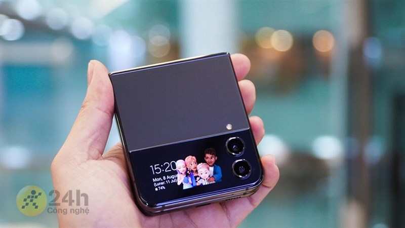 Galaxy Z Flip4 với cụm camera chất lượng, bắt trọn mọi khoảnh khắc