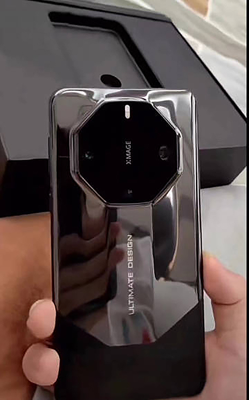 Hình ảnh thực tế của Huawei Mate 60 Ultimate Design đã xuất hiện trên Weibo Hình ảnh thực tế của Huawei Mate 60 Ultimate Design đã xuất hiện trên Weibo