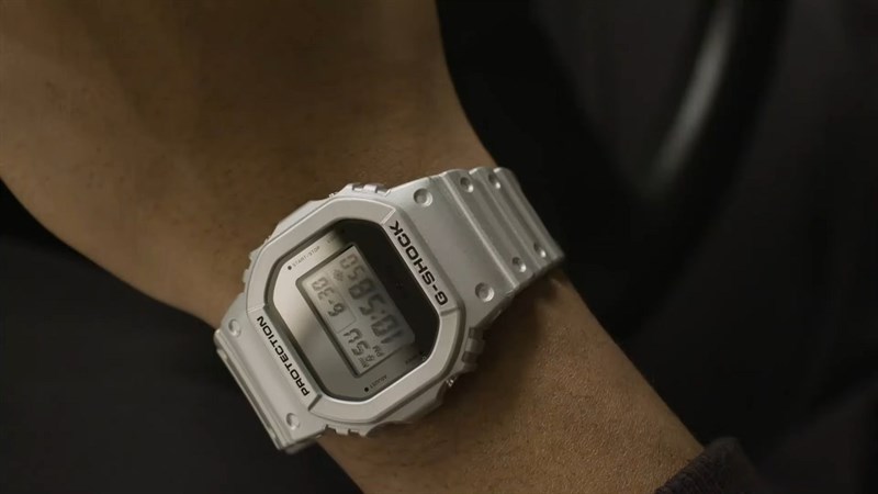 G-Shock Forgotten Future DW-5600FF-8DR: Đồng hồ G-Shock đáng mua!