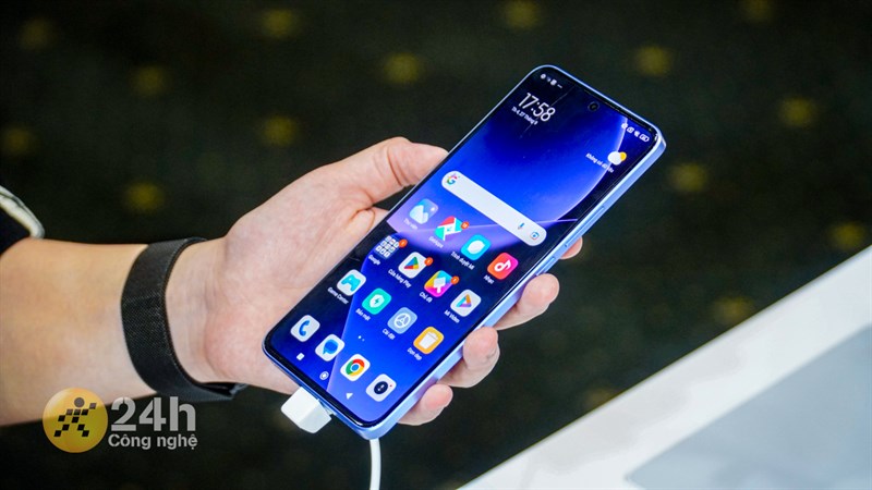 Mua điện thoại thời thượng, hưởng liền ưu đãi Mua điện thoại thời thượng, hưởng liền ưu đãi