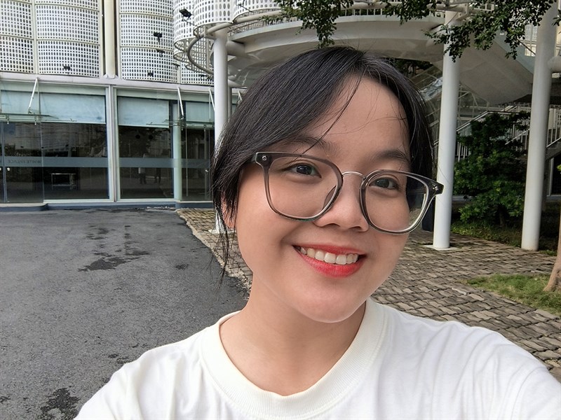 Ảnh selfie mặc định từ Xiaomi 13T Ảnh selfie mặc định từ Xiaomi 13T