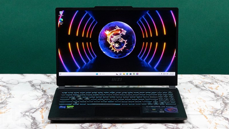  MSI Gaming Cyborg 15 A12VF i7 (267VN)