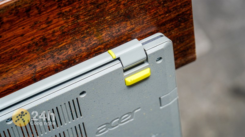 Acer Aspire Vero AV15 51 sử dụng bản lề kép Acer Aspire Vero AV15 51 sử dụng bản lề kép