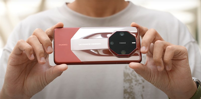 Huwei Mate 70 RS Ultimate Design sẽ có RAM 16 GB và bộ nhớ trong tối đa 1 TB Huwei Mate 70 RS Ultimate Design sẽ có RAM 16 GB và bộ nhớ trong tối đa 1 TB