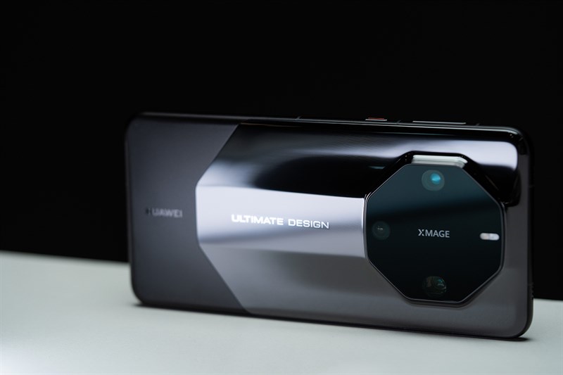 Huawei Mate 70 Ultimate Design sẽ sử dụng mặt lưng gốm cùng cụm camera được thay đổi Huawei Mate 70 Ultimate Design sẽ sử dụng mặt lưng gốm cùng cụm camera được thay đổi