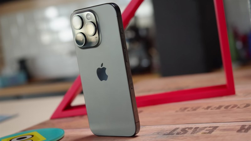 Đánh giá iPhone 15 Pro Đánh giá iPhone 15 Pro