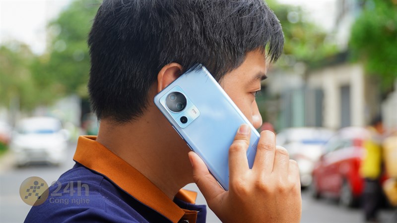 Xiaomi 13 Lite và Xiaomi 12 có tổng quan thiết kế tương tự nhau, chỉ có thể phân biệt ở một số chi tiết nhỏ Xiaomi 13 Lite và Xiaomi 12 có tổng quan thiết kế tương tự nhau, chỉ có thể phân biệt ở một số chi tiết nhỏ