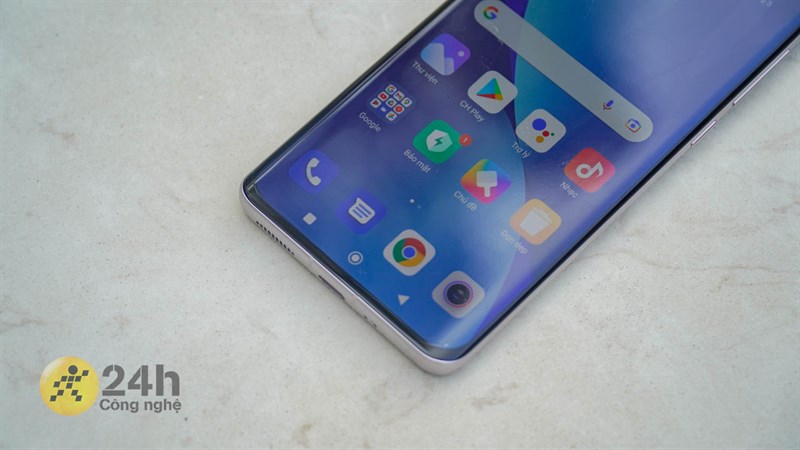 Màn hình cong sẽ là ưu điểm của Xiaomi 13 Lite và Xiaomi 12, khiến trải nghiệm cầm nắm thoải mái hơn Màn hình cong sẽ là ưu điểm của Xiaomi 13 Lite và Xiaomi 12, khiến trải nghiệm cầm nắm thoải mái hơn