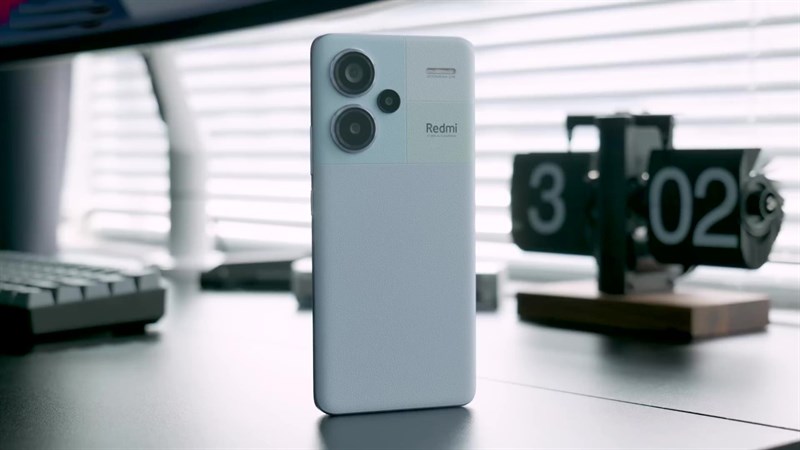 Redmi Note 13 Pro+ là chiếc điện thoại Redmi đẹp nhất mà tác giả từng thấy.