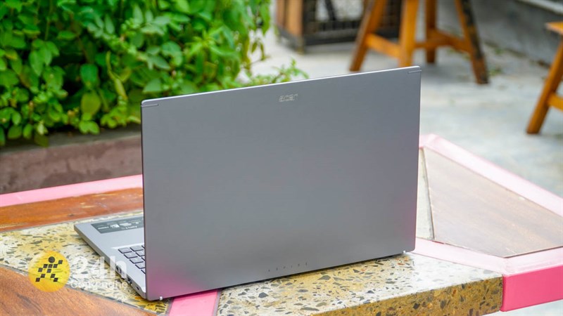 Acer Aspire 5 Gaming A515 sở hữu cấu hình tốt.