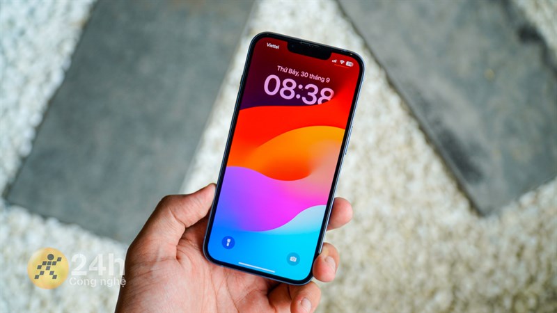 Đánh giá iPhone 14 sau 1 năm: Thiết kế vẫn hợp thời, hiệu năng và thời lượng sử dụng pin được cải thiện Đánh giá iPhone 14 sau 1 năm: Thiết kế vẫn hợp thời, hiệu năng và thời lượng sử dụng pin được cải thiện