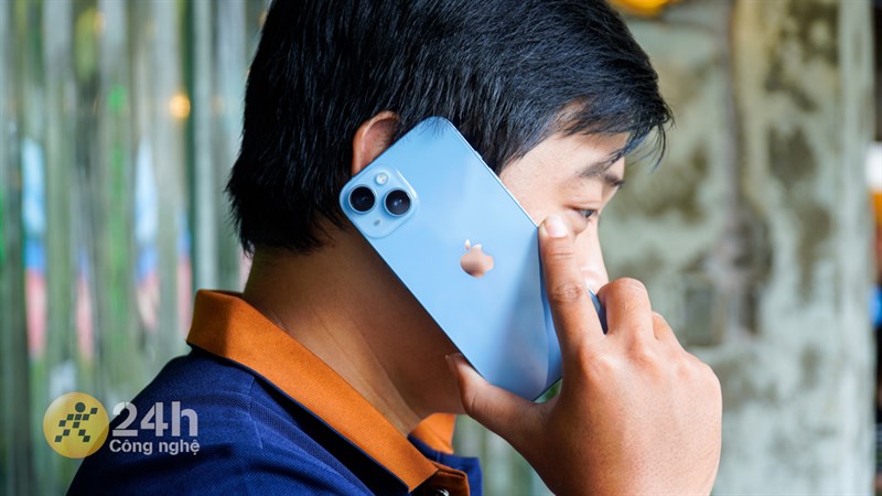 Đánh giá iPhone 14 sau 1 năm: Thiết kế vẫn hợp thời, hiệu năng và thời lượng sử dụng pin được cải thiện iPhone 14 sẽ là sự lựa chọn phù hợp với những ai có nhu cầu sử dụng cơ bản trên một chiếc điện thoại.