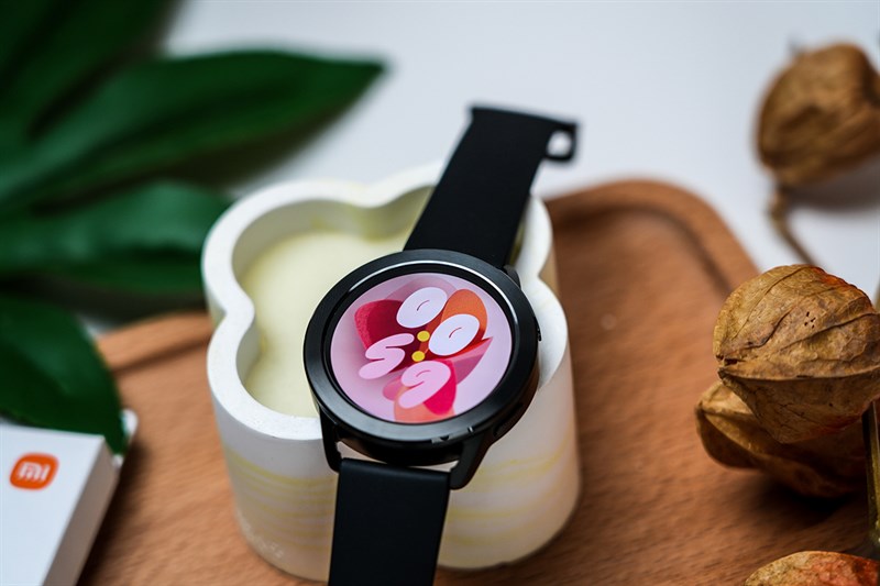 Xiaomi Watch S3 được trang trí thêm viền thép xung quanh màn hình