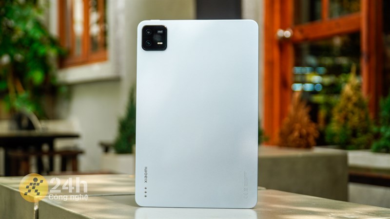 Mặt lưng Xiaomi Pad 6 được là dạng nhám và có nhiều màu sắc trẻ trung cho bạn lựa chọn Mặt lưng Xiaomi Pad 6 được là dạng nhám và có nhiều màu sắc trẻ trung cho bạn lựa chọn
