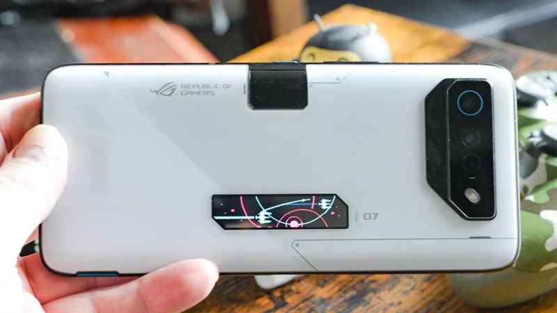ASUS xác nhận ROG Phone 8 Series sẽ có chip Snapdragon mạnh nhất ASUS xác nhận ROG Phone 8 Series sẽ có chip Snapdragon mạnh nhất