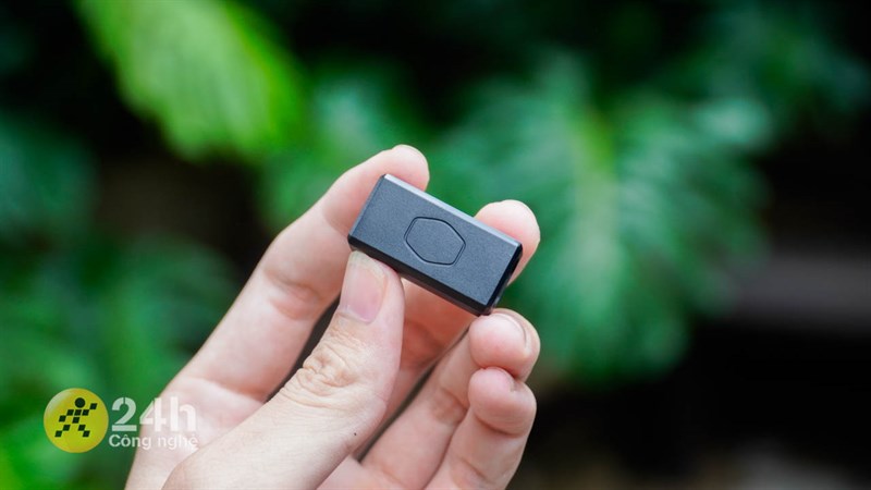 Cuối cùng là cục chuyển đổi USB-A - USB-C Cuối cùng là cục chuyển đổi USB-A - USB-C