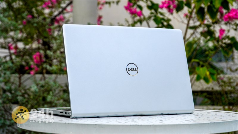 Đánh giá Dell Inspiron 15 3530