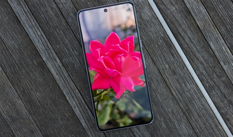 Google Pixel 8 Pro được trang bị 12 GB RAM và 256 GB bộ nhớ trong
