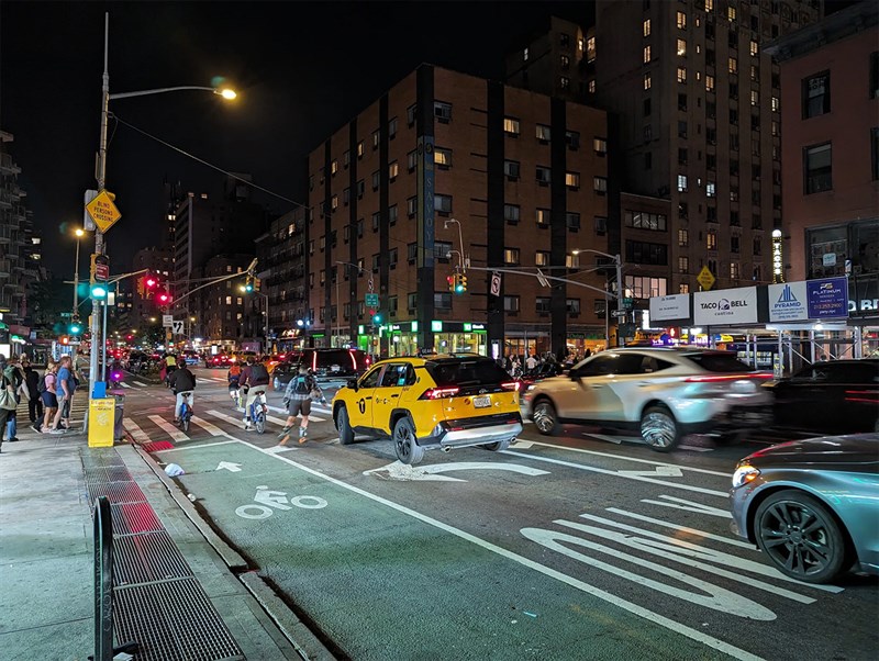 Ảnh chụp đêm bởi camera 50 MP của Google Pixel 8 Pro