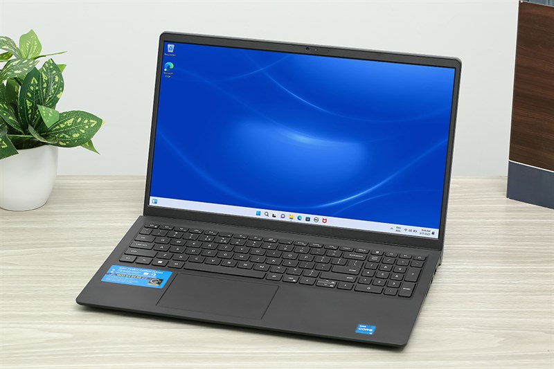 Laptop Dell Vostro 3520 i3 1215U/8GB/256GB/OfficeHS/Win11 (V5I3614W1) Laptop Dell Vostro 3520 i3 1215U/8GB/256GB/OfficeHS/Win11 (V5I3614W1)