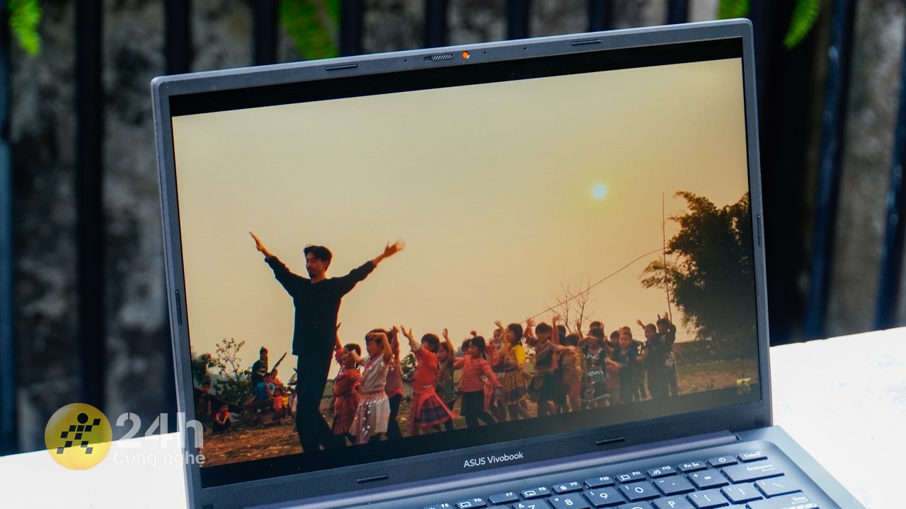 3 lý do vì sao mình tâm đắc mẫu laptop Asus Vivobook 14 A1405VA này 3 lý do vì sao mình tâm đắc mẫu laptop Asus Vivobook 14 A1405VA này