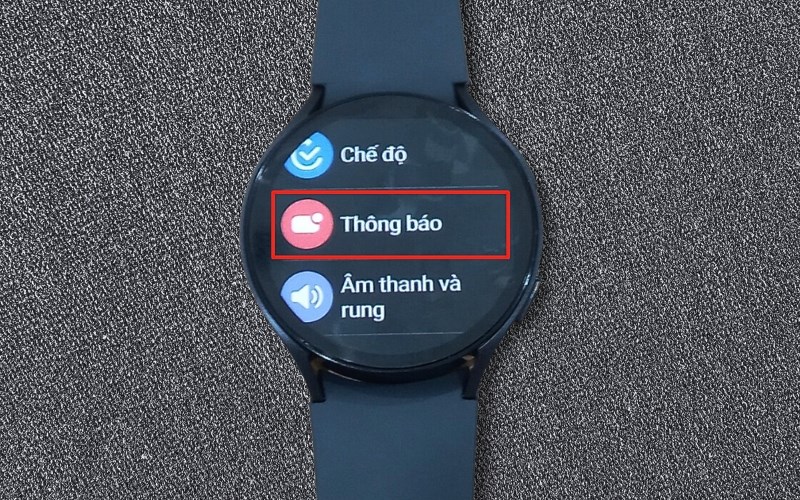 Chọn Thông báo trong phần cài đặt Chọn Thông báo trong phần cài đặt
