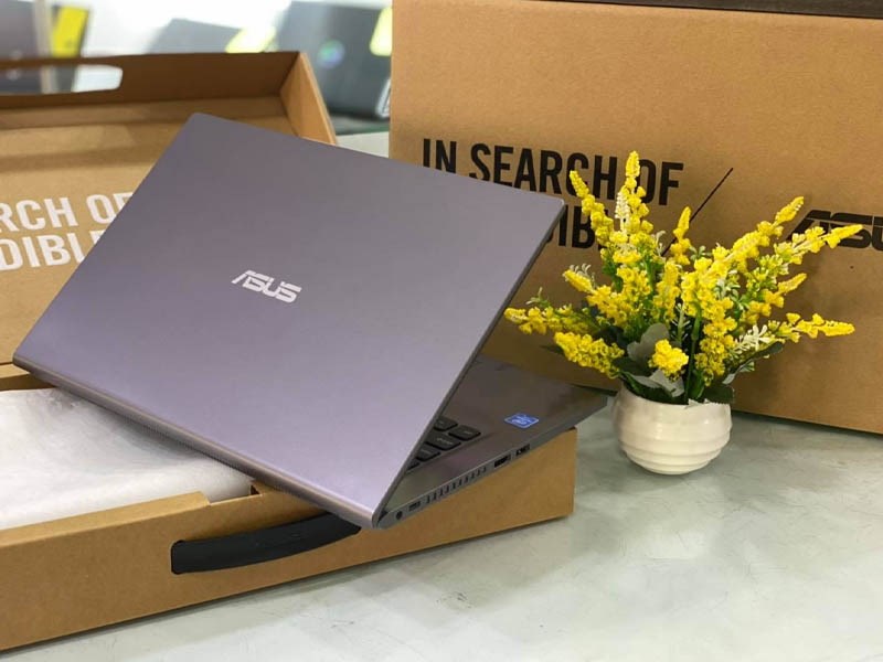 Lựa chọn máy sử dụng ổ cứng SSD