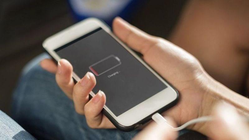 Chú ý mức pin sụt nhanh hay chậm