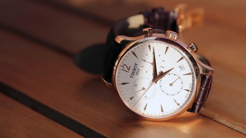 Đồng hồ Tissot có thiết kế thanh lịch, tinh tế giúp nâng cao sự sang trọng cho người dùng Đồng hồ Tissot có thiết kế thanh lịch, tinh tế giúp nâng cao sự sang trọng cho người dùng