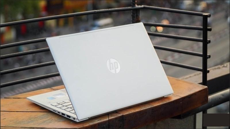 Kiểm tra laptop để đảm bảo sản phẩm không gặp vấn đề hư hỏng nào Kiểm tra laptop để đảm bảo sản phẩm không gặp vấn đề hư hỏng nào
