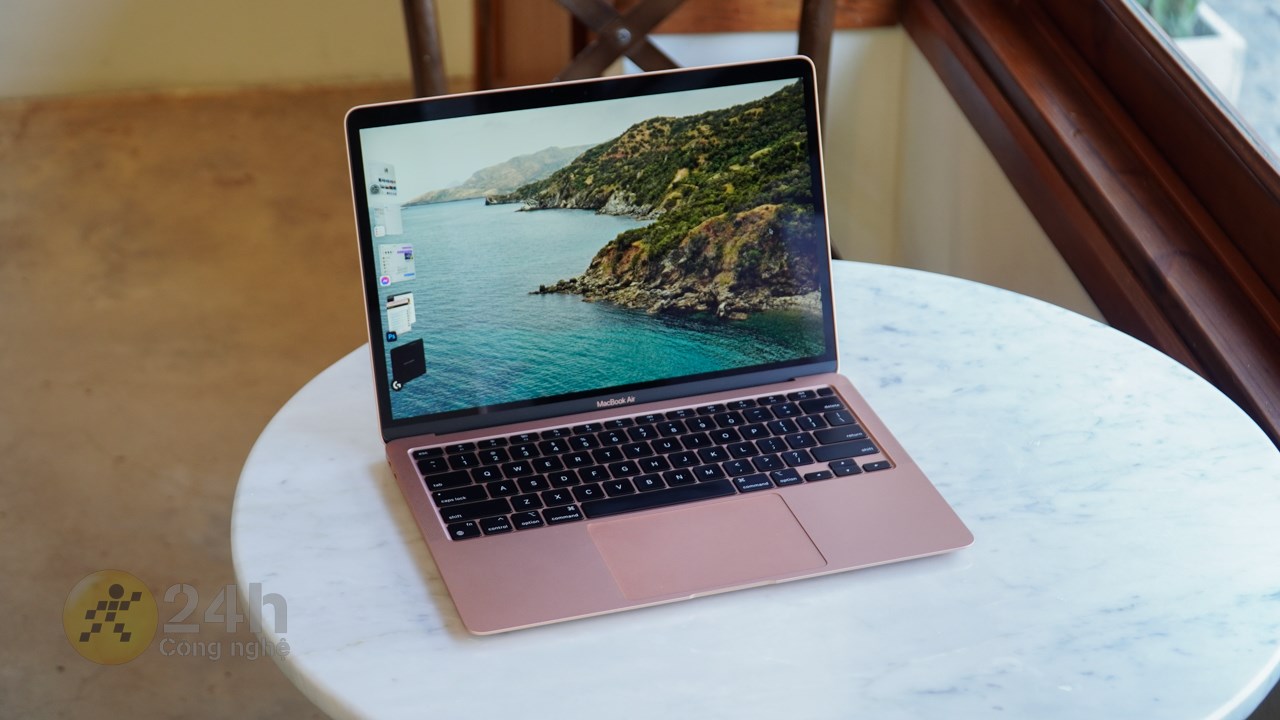 Apple chính thức khai từ MacBook Air M1