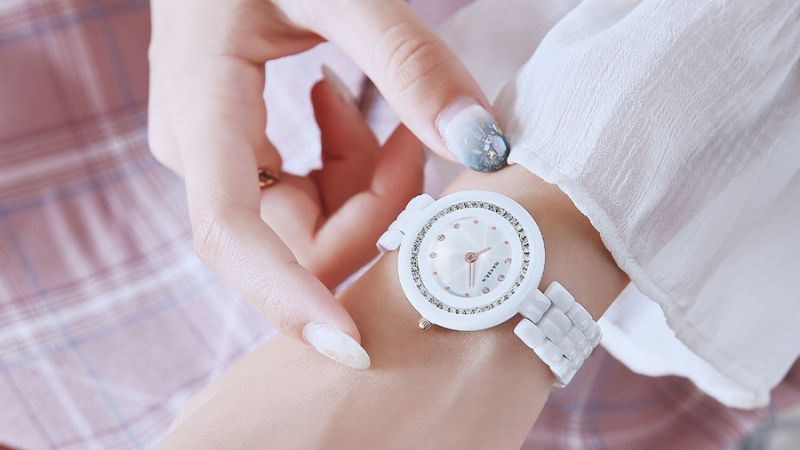 Một phụ kiện thời trang không thể bỏ qua cho các nàng