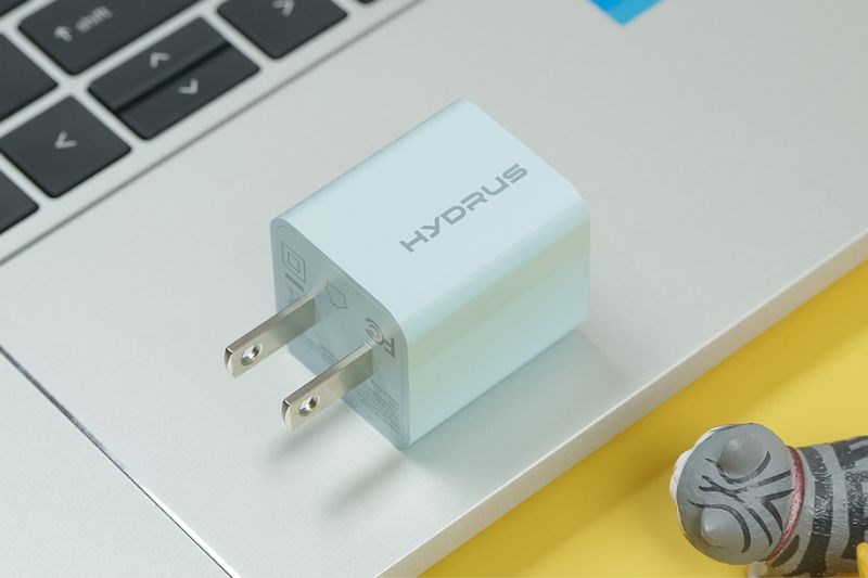 Mua adapter sạc và có cơ hội trúng vàng tại Thế Giới Di Động