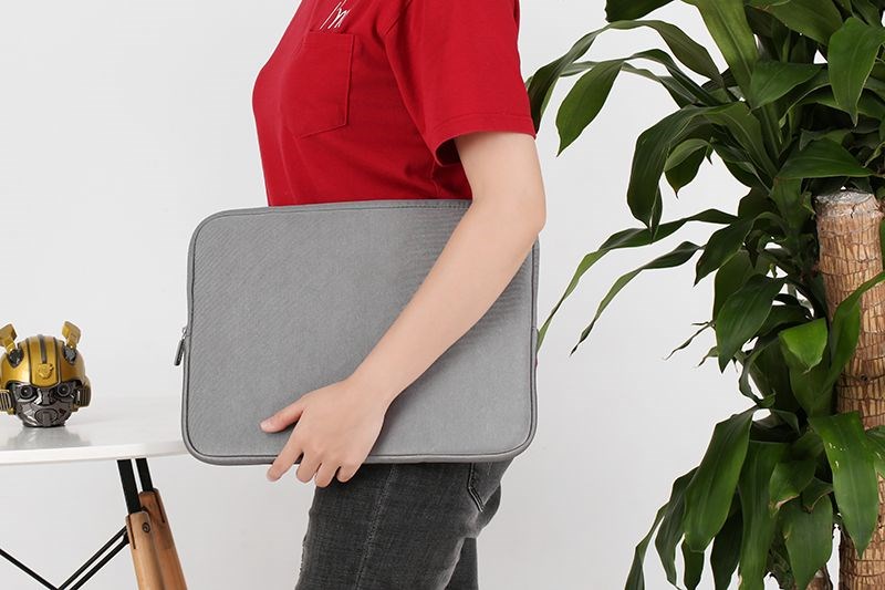 Ưu đãi vô vàn khi mua balo, túi chống sốc tại Thế Giới Di Động