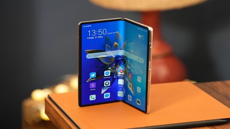 Có khả năng gập ngang dự kiến cạnh tranh cùng Samsung Có khả năng gập ngang dự kiến cạnh tranh cùng Samsung