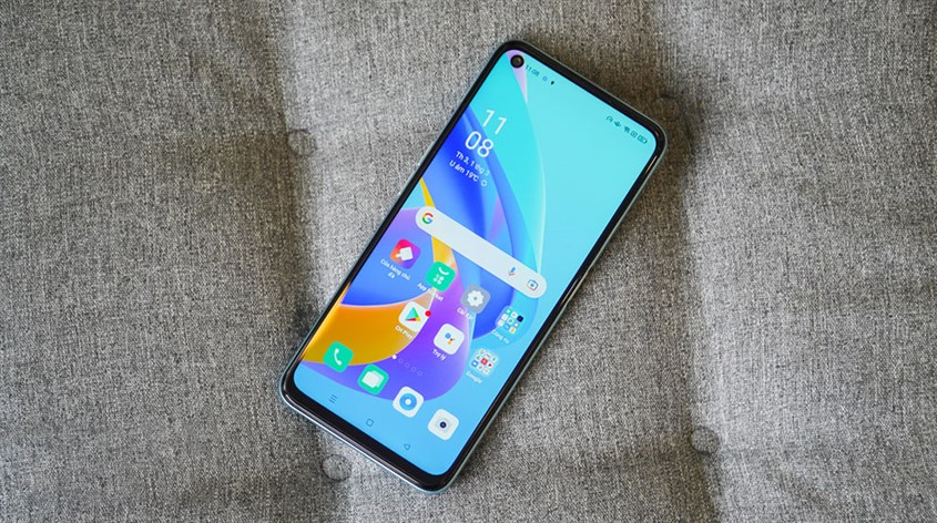 Mặt trước của OPPO A76 có thiết kế thời thượng với viền siêu mỏng Mặt trước của OPPO A76 có thiết kế thời thượng với viền siêu mỏng