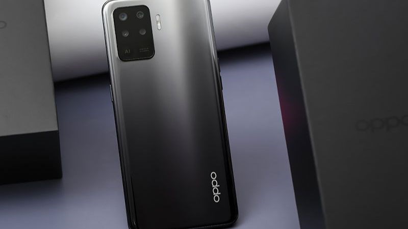 Cụm 4 camera sau với thiết kế mới hiện đại hơn Cụm 4 camera sau với thiết kế mới hiện đại hơn