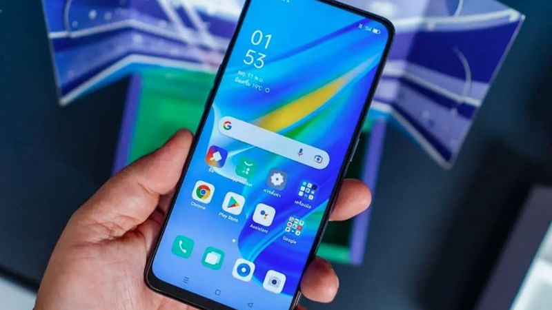 Cả hai đều đi kèm 8GB RAM và bộ nhớ trong 128GB