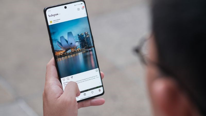 Hai sản phẩm đều sở hữu tấm nền AMOLED với tần số quét 120HZ 
