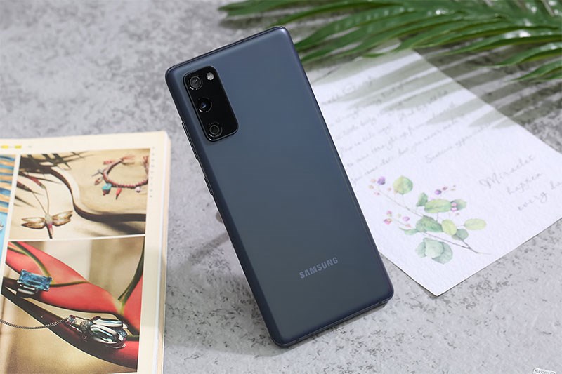 Mỗi chiếc camera sở hữu những tính năng khác nhau Hệ thống camera sở hữu những tính năng khác nhau