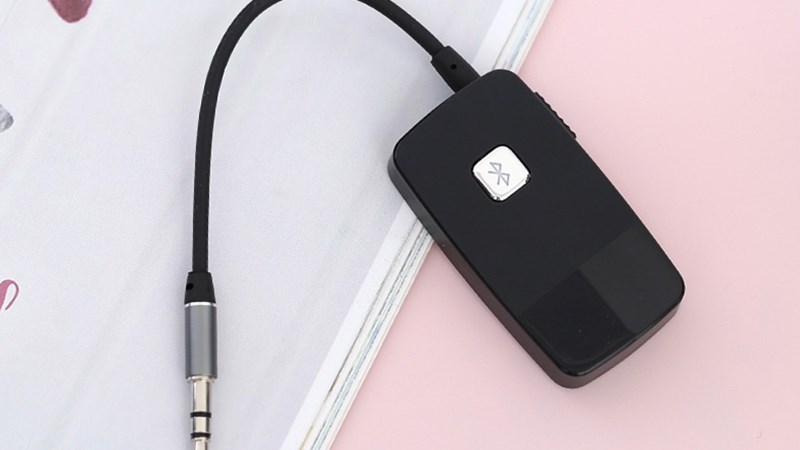 Bộ thu phát Bluetooth của Roman có thiết kế nhỏ gọn, tiện lợi