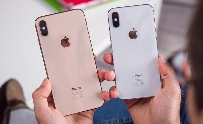 iPhone XR/ XS Max/ XS (2018) iPhone XR/ XS Max/ XS (2018)