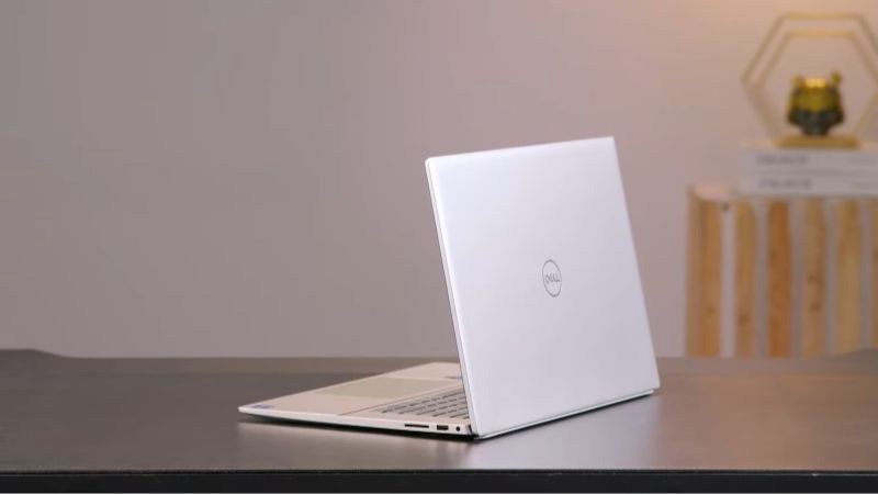 Inspiron 16 5620 i7 1255U (N6I7110W1) sở hữu hiệu năng mạnh mẽ