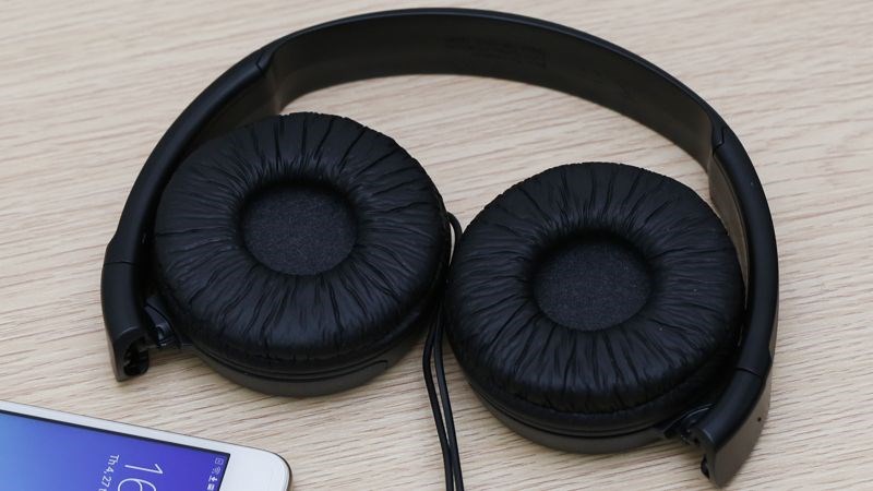 Tai nghe Chụp Tai Sony MDR - ZX110AP có thể gấp gọn Tai nghe Chụp Tai Sony MDR - ZX110AP có thể gấp gọn
